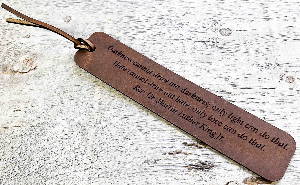 Bookmark Premium Leather Engraved.