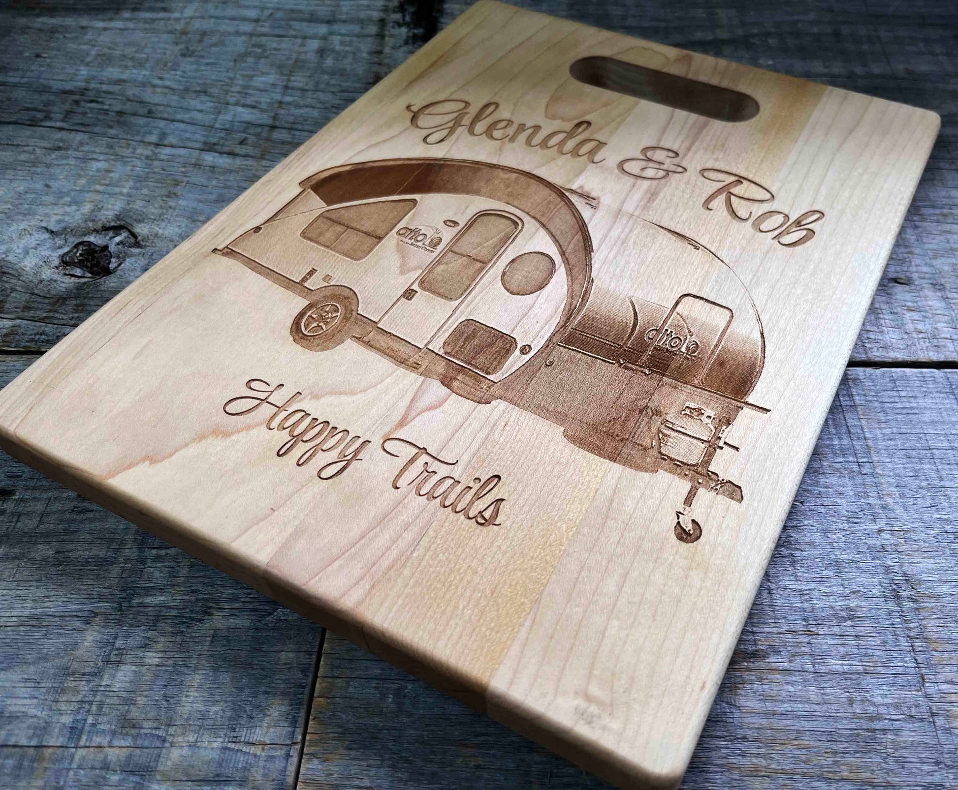 Maple Cutting Board Cutout Handle.