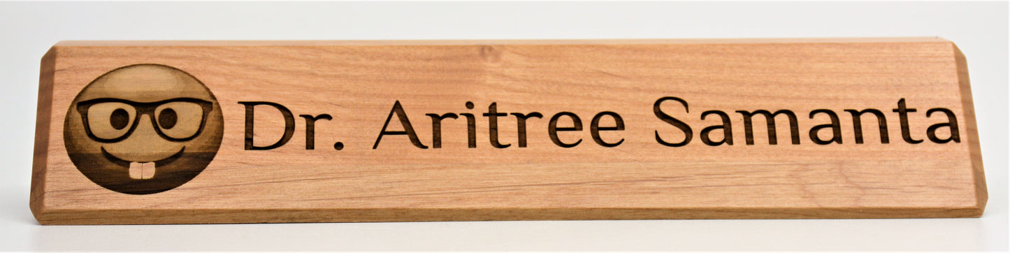 Plaque signalétique de bureau en bois d'aulne