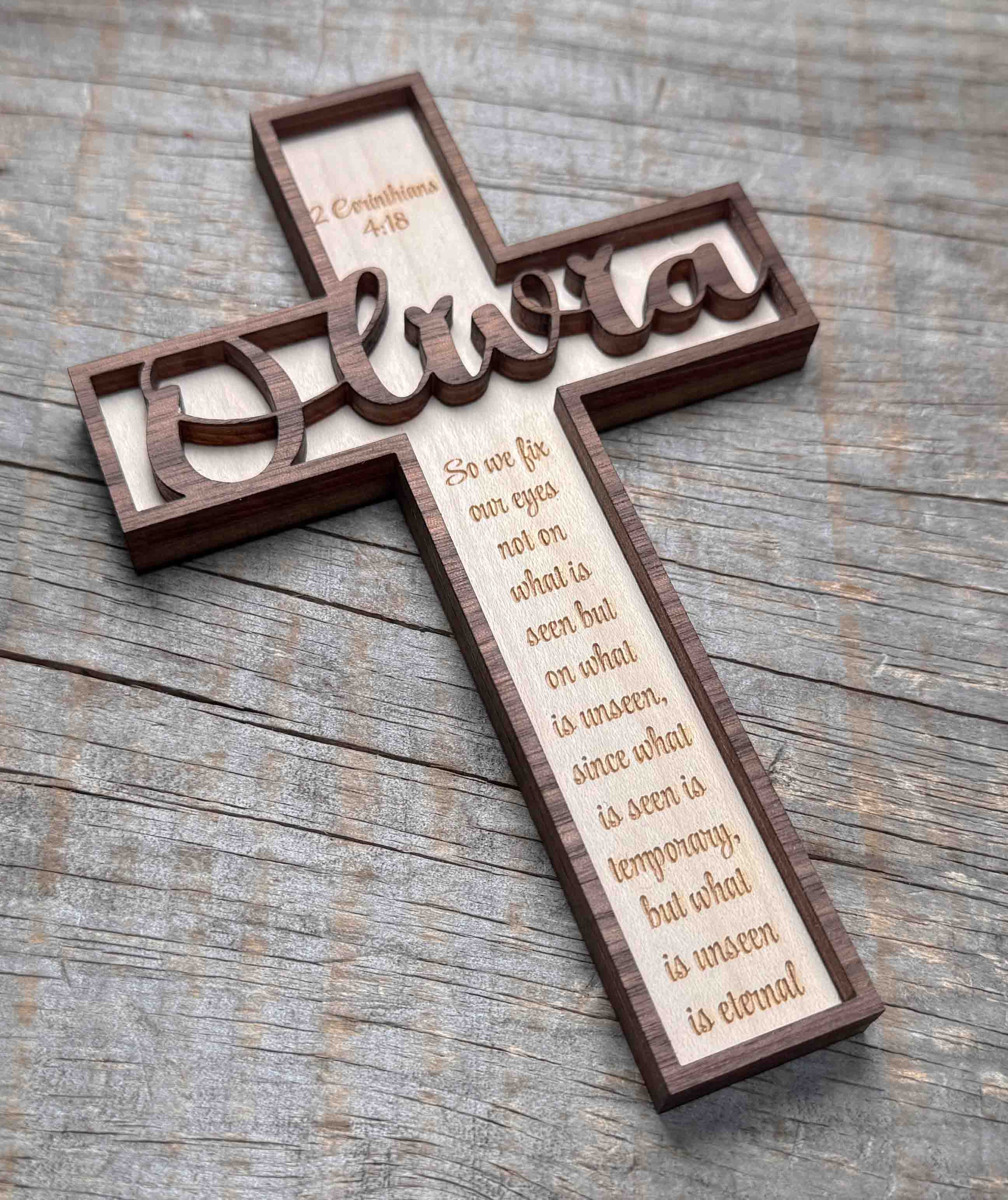 Cruces de madera de doble capa