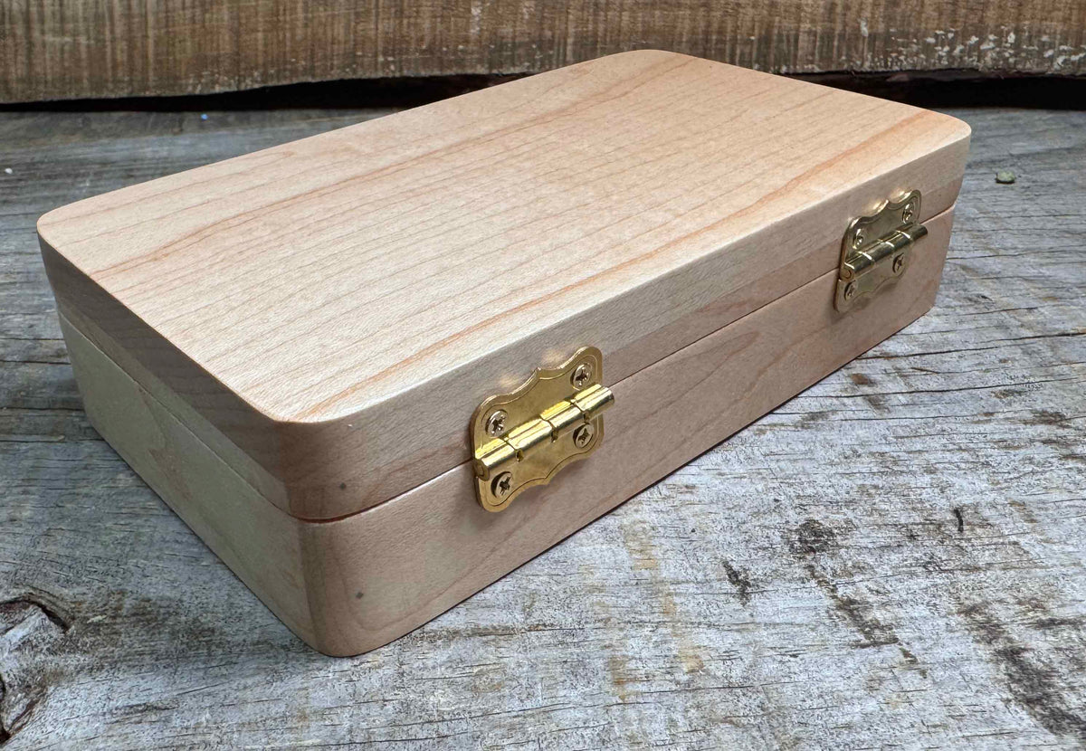 Personalized Canadian Maple Jewellery & Keepsake Box
