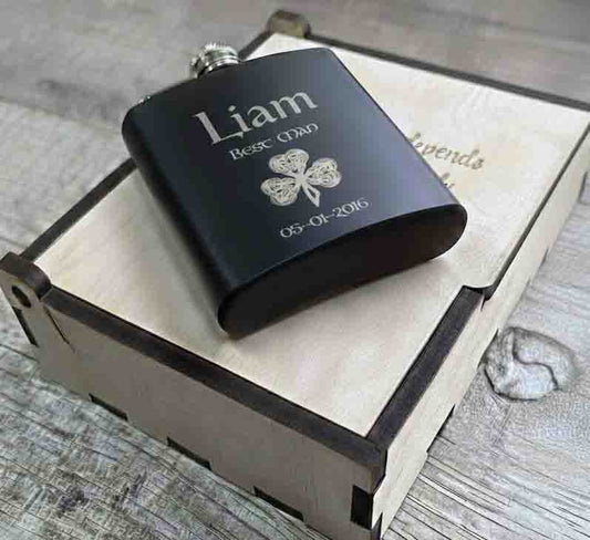 Frasco grabado personalizado con diseño celta Slainte 15