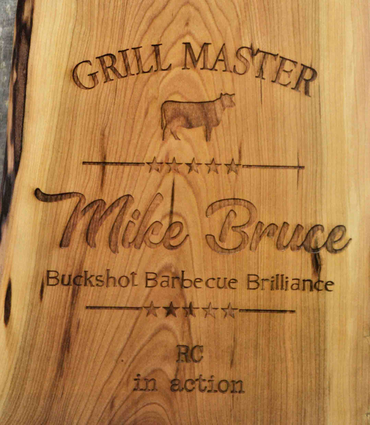 ARTISAN SOLID WOOD CUTTING/SERVING BOARD DESIGN 2.
