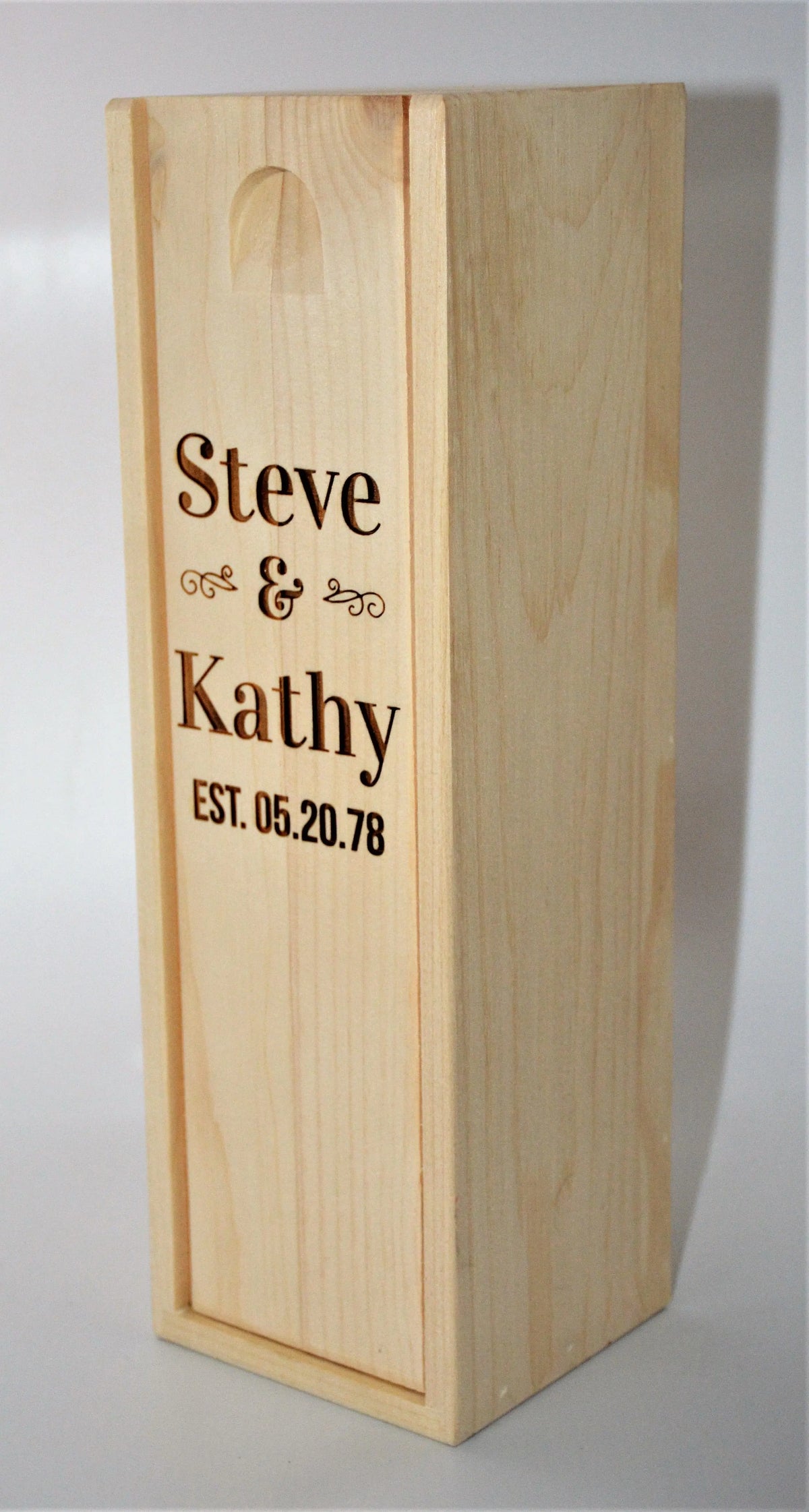 Custom Design Engraved Pine Wine Boxes.