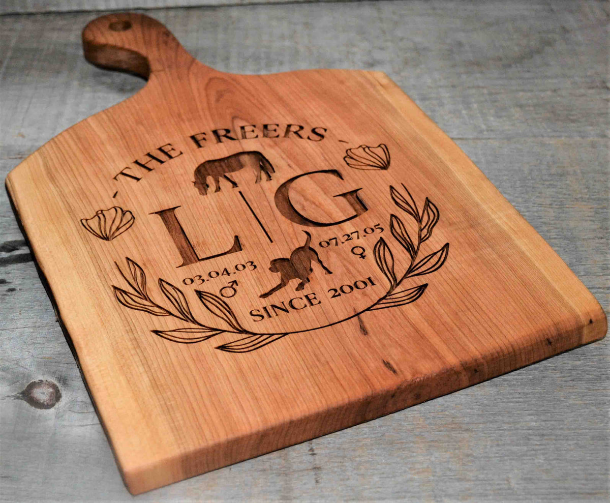 ARTISAN SOLID WOOD CUTTING/SERVING BOARD DESIGN 1.