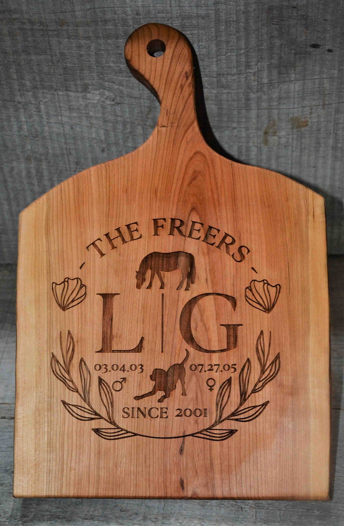 ARTISAN SOLID WOOD CUTTING/SERVING BOARD DESIGN 1.