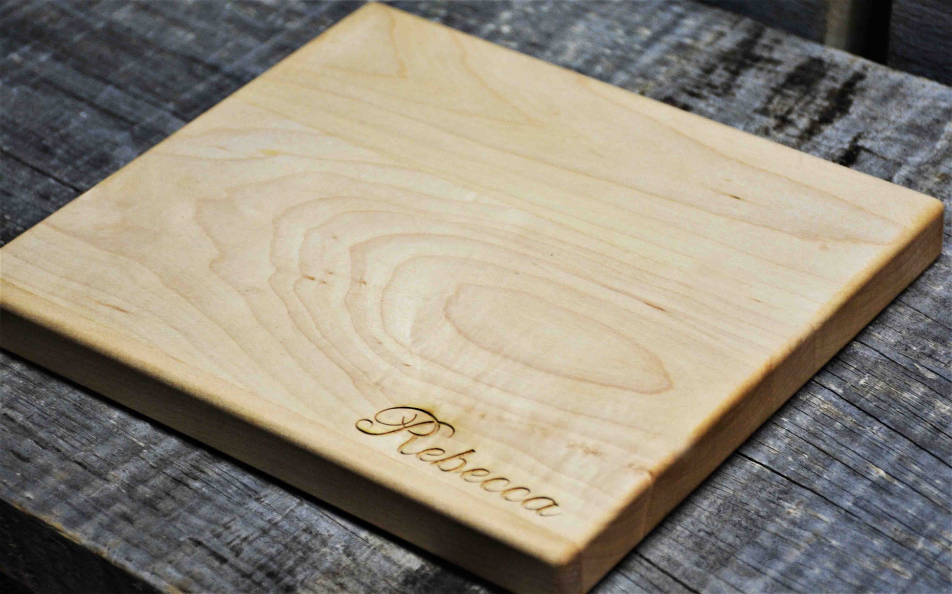 MINI WOOD CUTTING BOARD WITH ROUNDED CORNERS AND EDGES 7" X 8" X ¾".